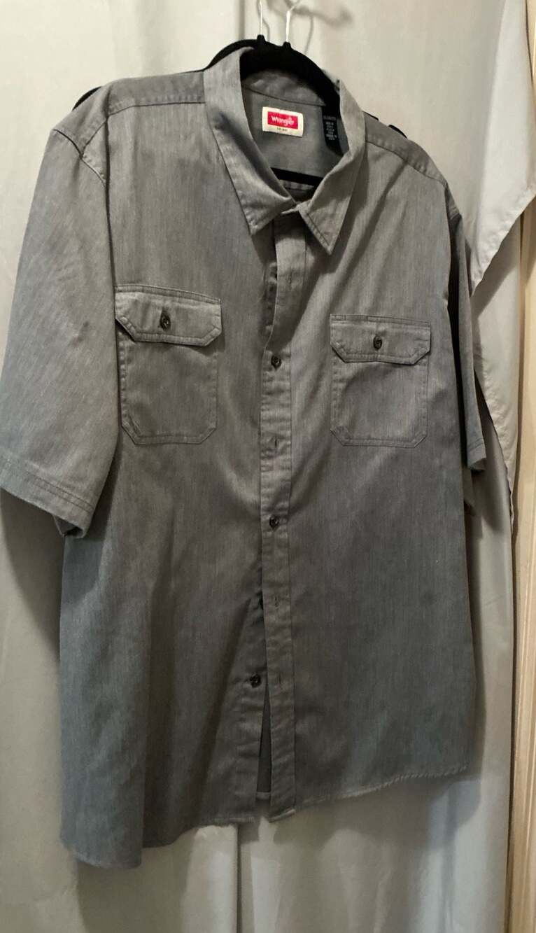 Wrangler Men's Short Sleeve Button Down Work Shirt, Grey, Size 2XL